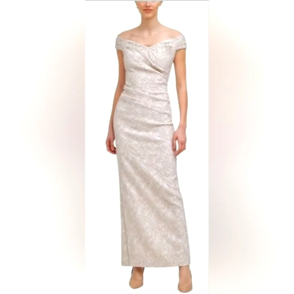 CALVIN KLEIN Womens Beige Back Slit Short Sleeve Full-Length Formal Gown NWT 12
